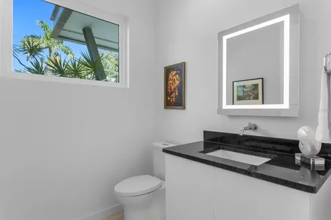 720 16th Avenue NE St Petersburg FL 33704