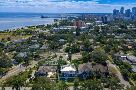 720 16th Avenue NE St Petersburg FL 33704