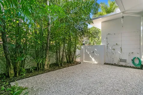 720 16th Avenue NE St Petersburg FL 33704