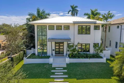 720 16th Avenue NE St Petersburg FL 33704