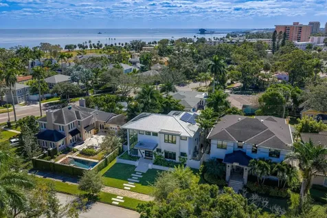 720 16th Avenue NE St Petersburg FL 33704