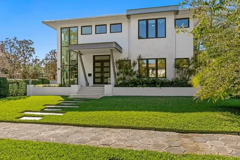 720 16th Avenue NE St Petersburg FL 33704