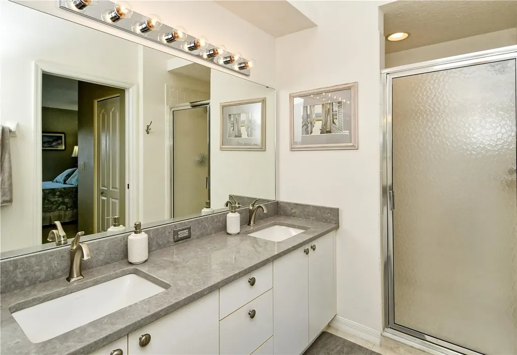 5320 Hyland Hills Avenue Sarasota FL 34241