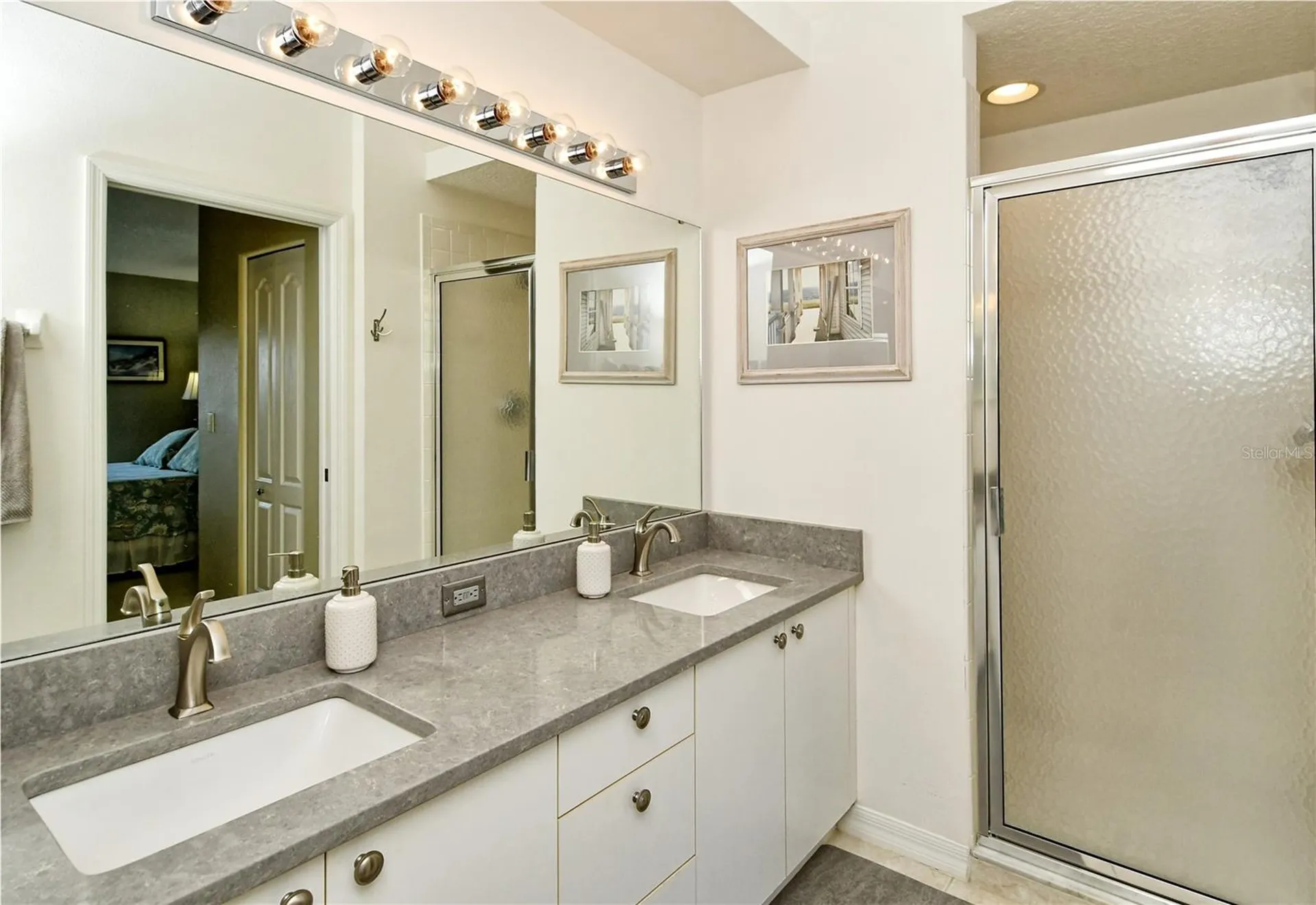 5320 Hyland Hills Avenue Sarasota FL 34241