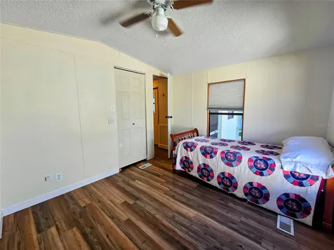 615 NE Cottage Park Lane Leesburg FL 34748
