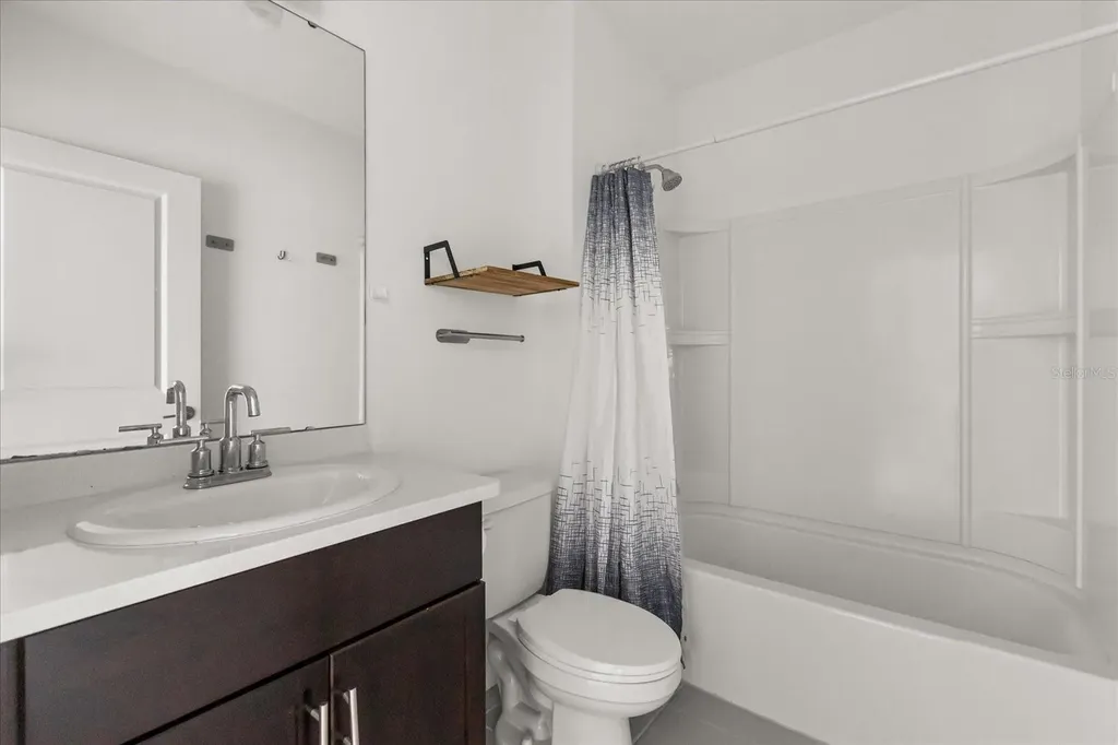 1138 Calico Pointe Circle Groveland FL 34736