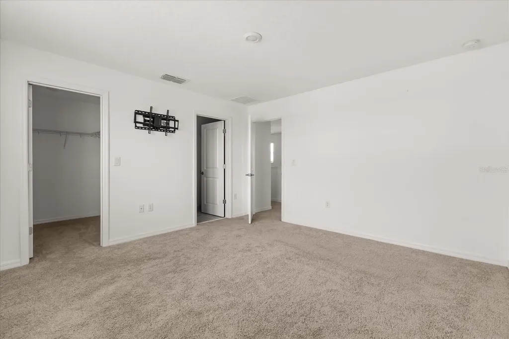 1138 Calico Pointe Circle Groveland FL 34736