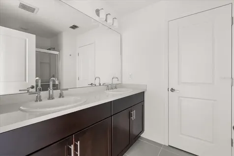 1138 Calico Pointe Circle Groveland FL 34736