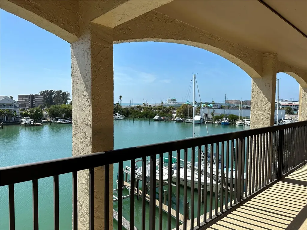 12500 Capri Circle N Treasure Island FL 33706