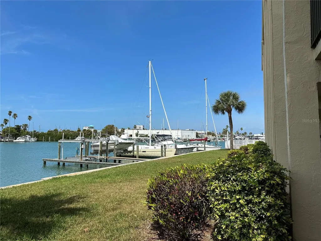 12500 Capri Circle N Treasure Island FL 33706