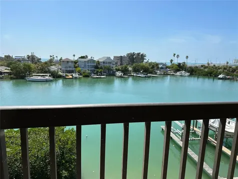 12500 Capri Circle N Treasure Island FL 33706