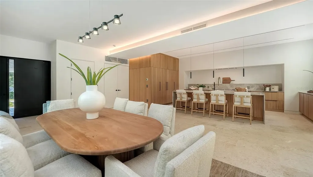 1642 Bahia Vista Street Sarasota FL 34239