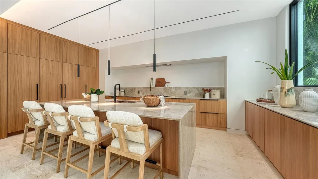 1642 Bahia Vista Street Sarasota FL 34239