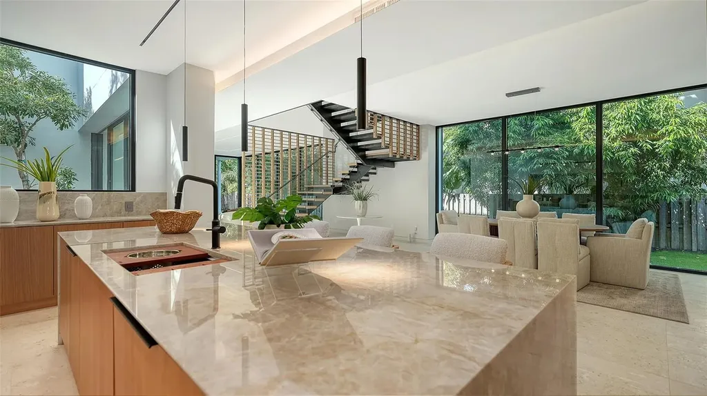 1642 Bahia Vista Street Sarasota FL 34239