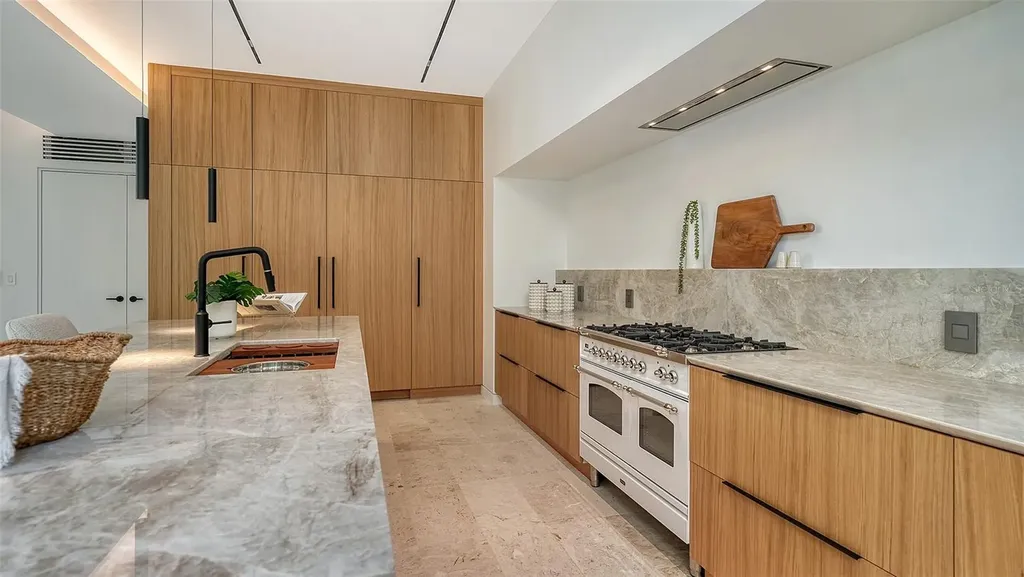 1642 Bahia Vista Street Sarasota FL 34239