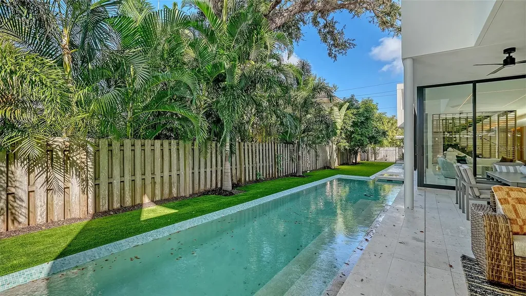 1642 Bahia Vista Street Sarasota FL 34239