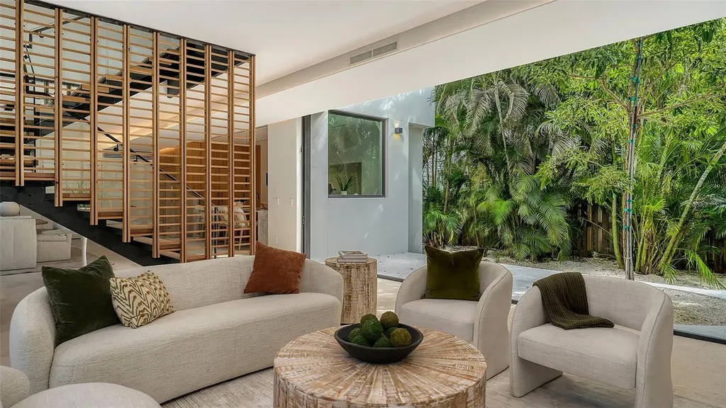 1642 Bahia Vista Street Sarasota FL 34239