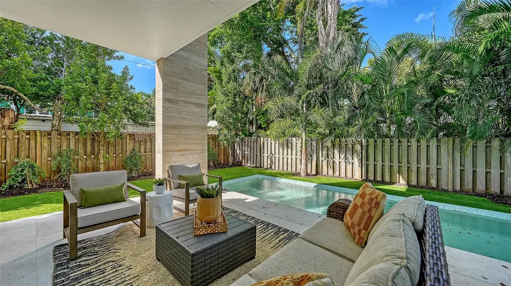 1642 Bahia Vista Street Sarasota FL 34239