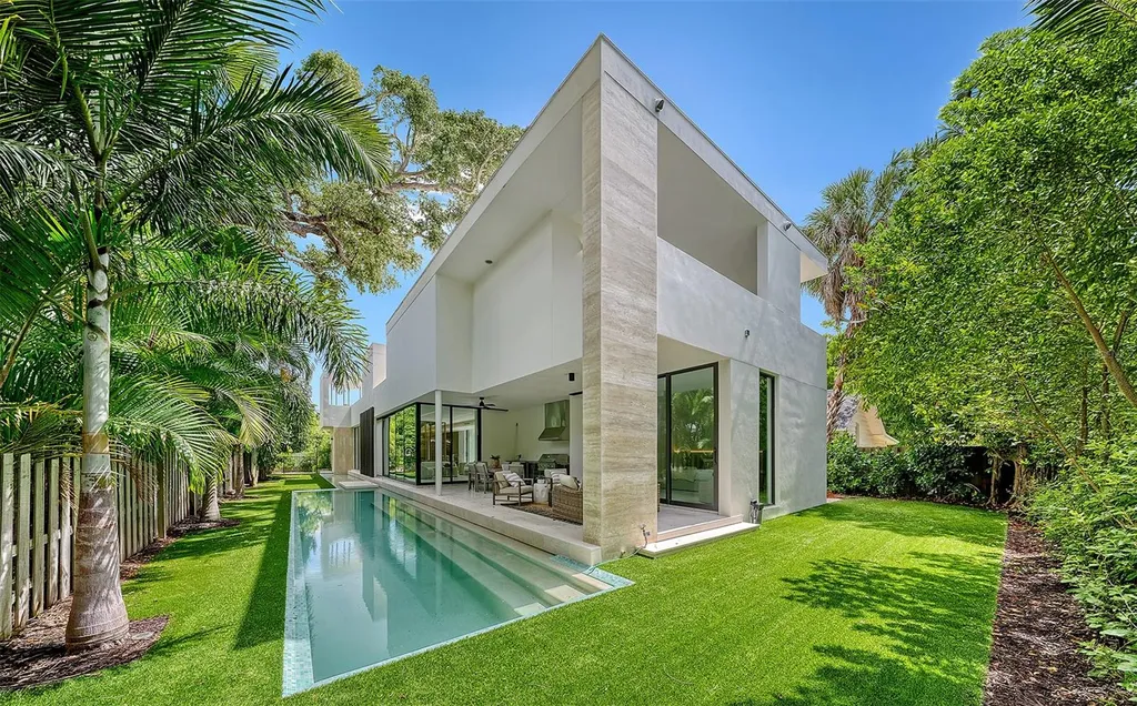 1642 Bahia Vista Street Sarasota FL 34239