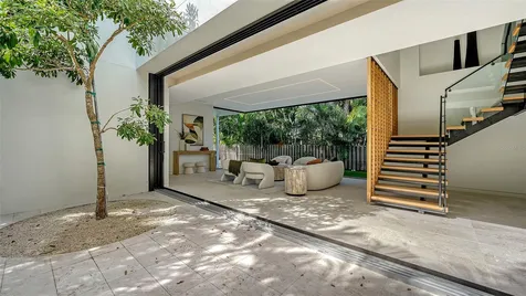 1642 Bahia Vista Street Sarasota FL 34239