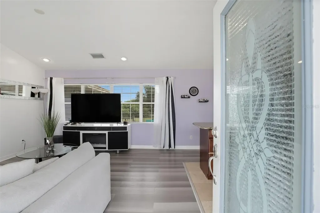 8027 S Orange Avenue Orlando FL 32809