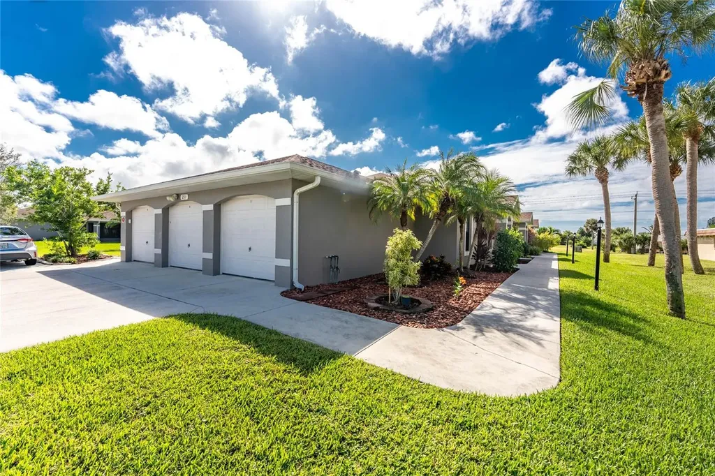 231 Rotonda Boulevard W Rotonda West FL 33947
