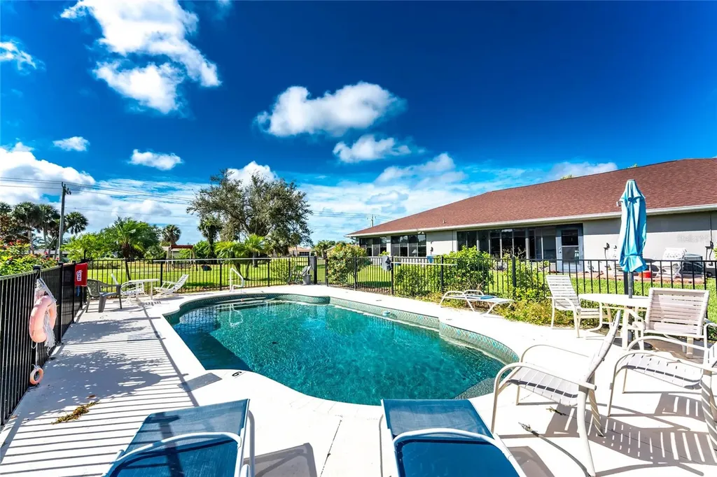 231 Rotonda Boulevard W Rotonda West FL 33947