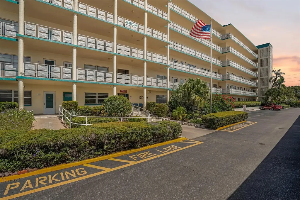 2960 59th Street S Gulfport FL 33707