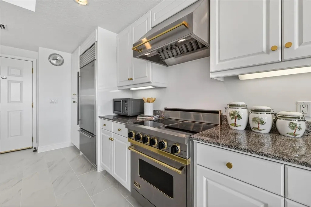 555 5th Avenue NE St Petersburg FL 33701