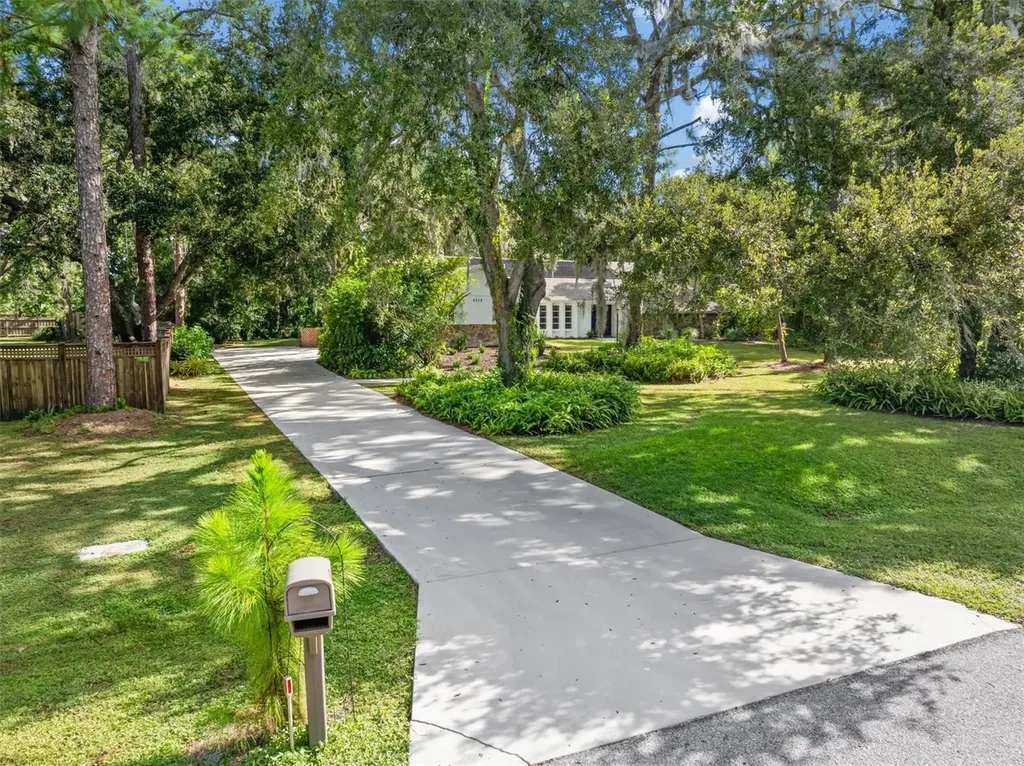 4338 Lost Forest Lane Sarasota FL 34235