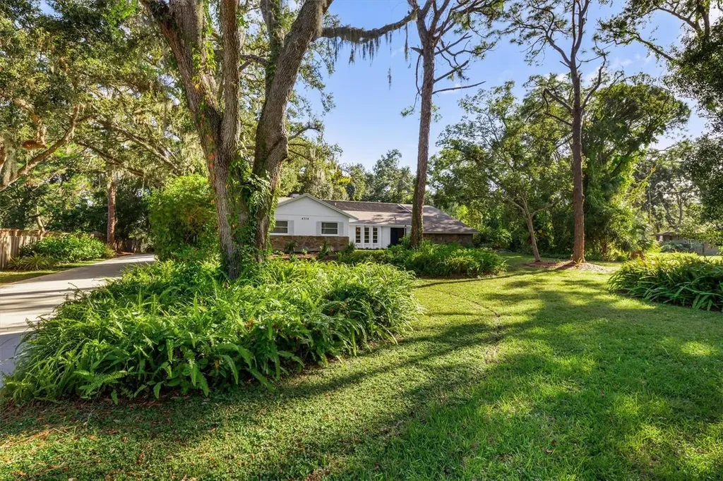 4338 Lost Forest Lane Sarasota FL 34235