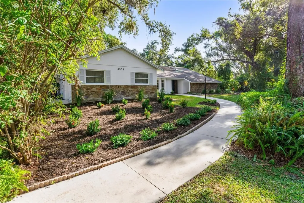 4338 Lost Forest Lane Sarasota FL 34235