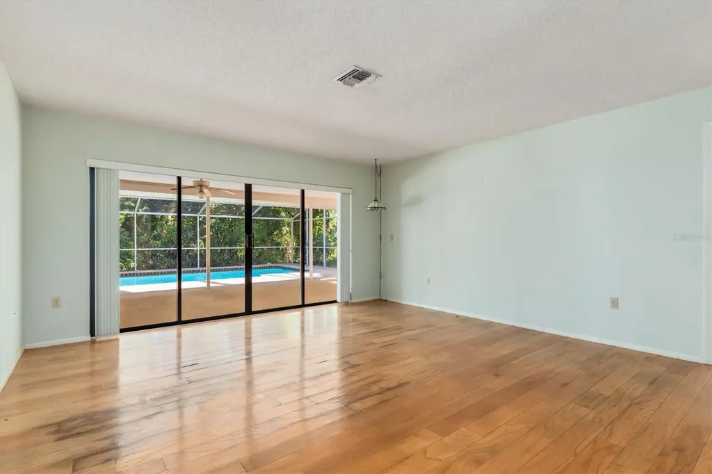 4338 Lost Forest Lane Sarasota FL 34235