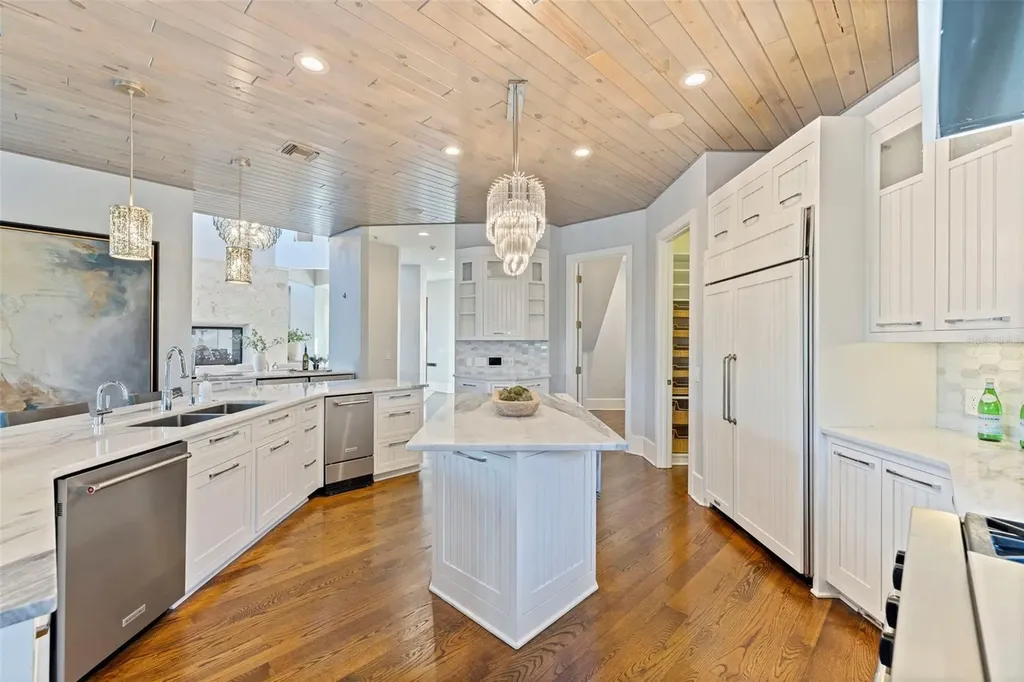6152 52nd Street S St Petersburg FL 33715