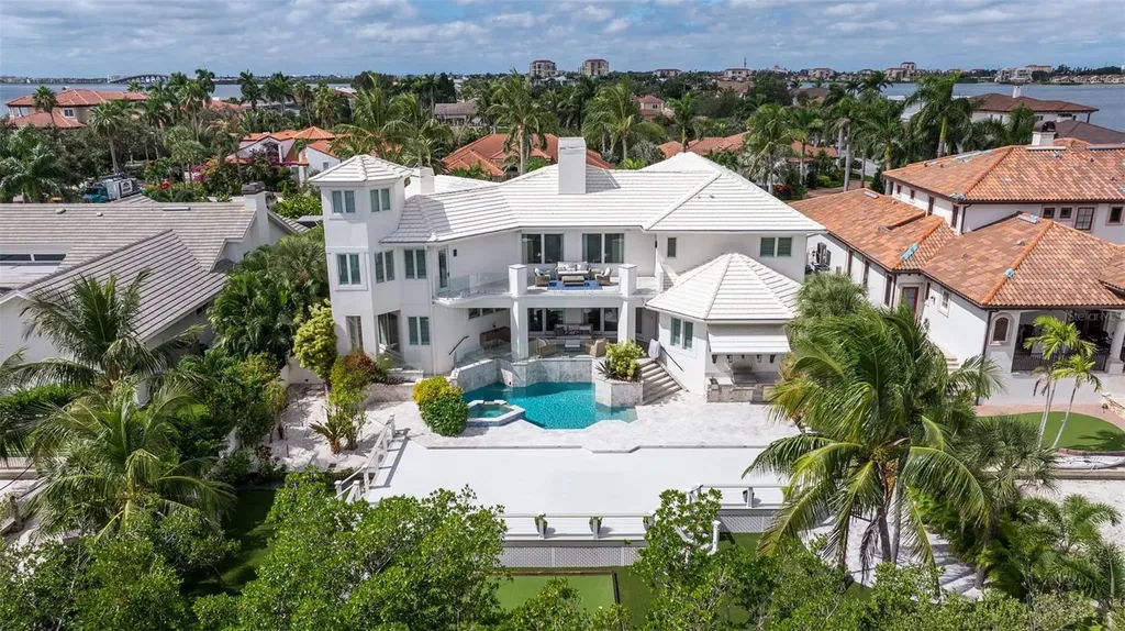6152 52nd Street S St Petersburg FL 33715