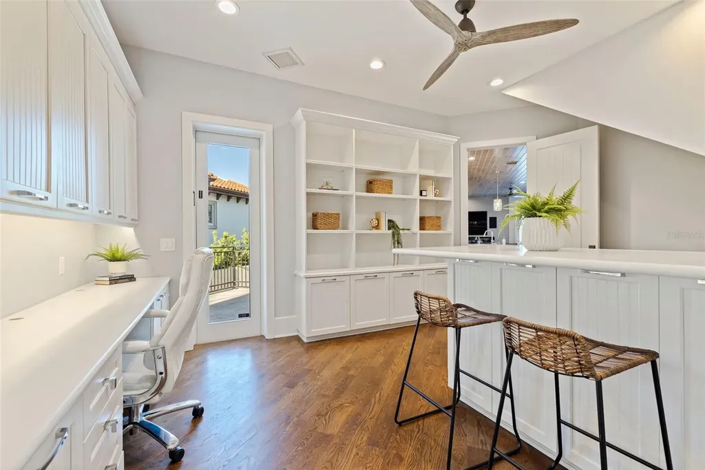 6152 52nd Street S St Petersburg FL 33715
