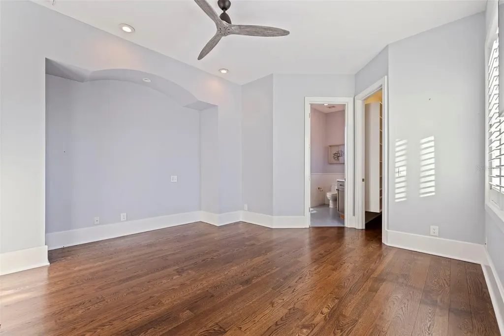 6152 52nd Street S St Petersburg FL 33715