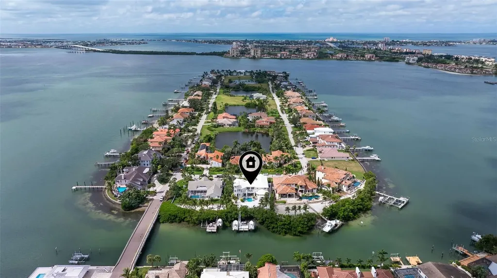 6152 52nd Street S St Petersburg FL 33715