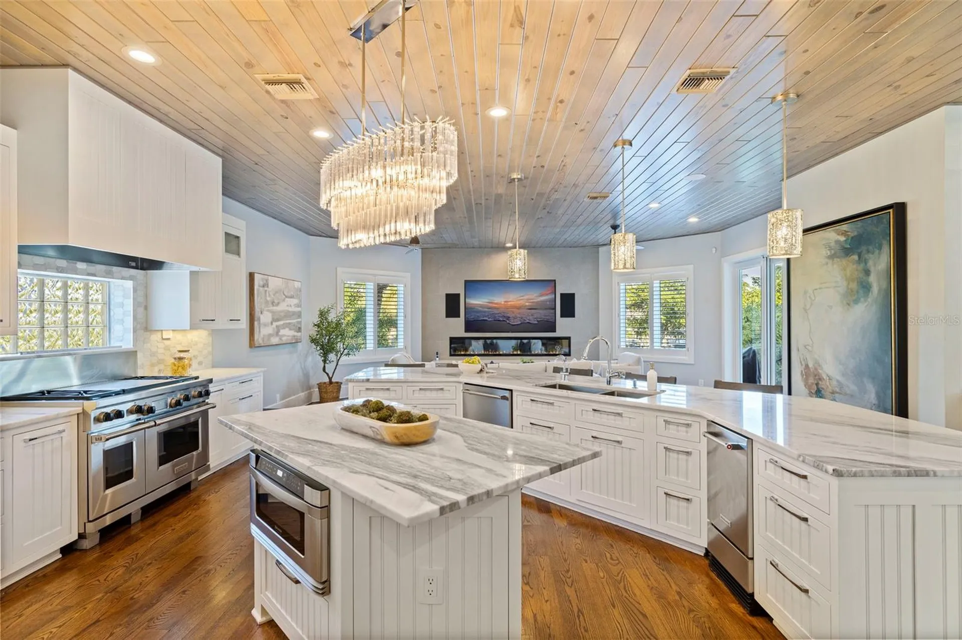 6152 52nd Street S St Petersburg FL 33715