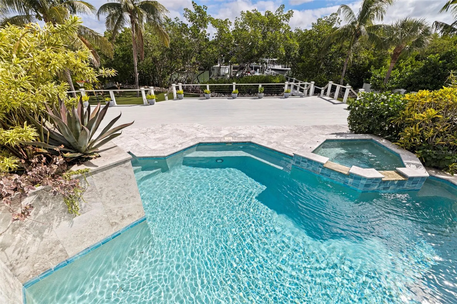 6152 52nd Street S St Petersburg FL 33715