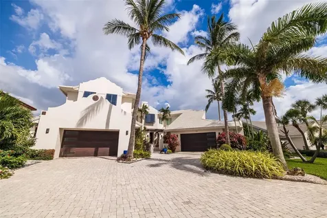 6152 52nd Street S St Petersburg FL 33715