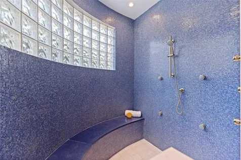 6152 52nd Street S St Petersburg FL 33715