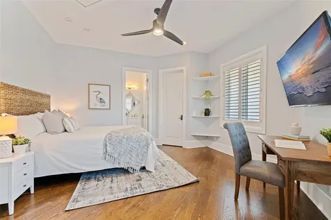 6152 52nd Street S St Petersburg FL 33715