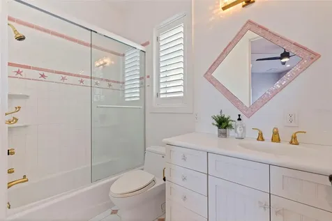6152 52nd Street S St Petersburg FL 33715