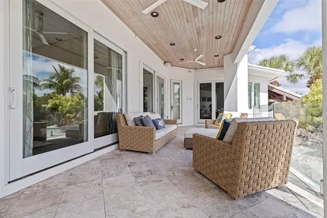6152 52nd Street S St Petersburg FL 33715