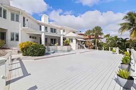 6152 52nd Street S St Petersburg FL 33715