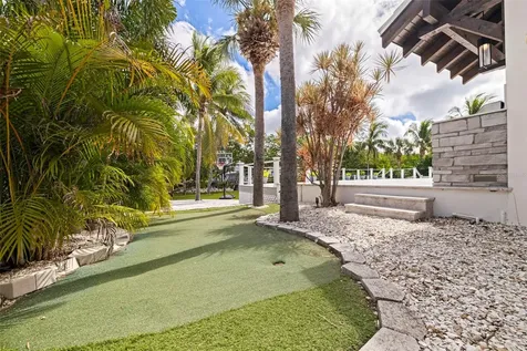6152 52nd Street S St Petersburg FL 33715