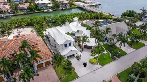 6152 52nd Street S St Petersburg FL 33715