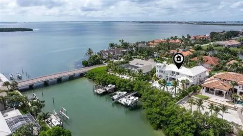 6152 52nd Street S St Petersburg FL 33715