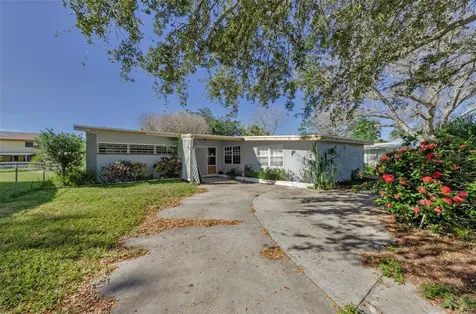 85 New Jersey Drive Dunedin FL 34698